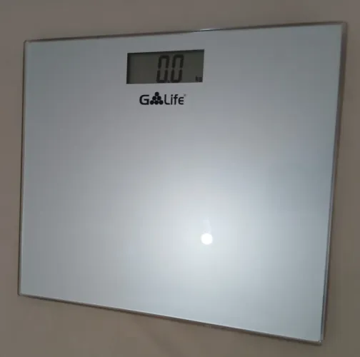 Balança residencial em vidro temperado. Até 150kg.