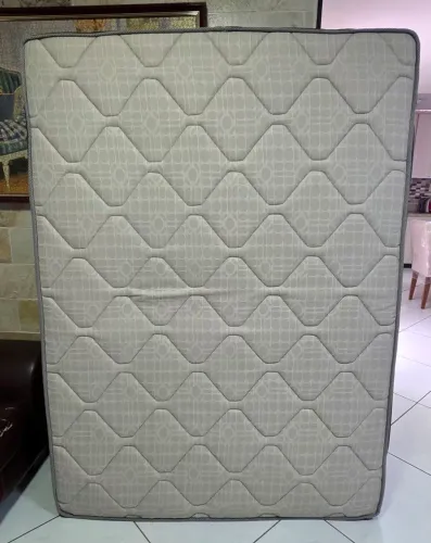 Colchão casal espuma superpocket novo