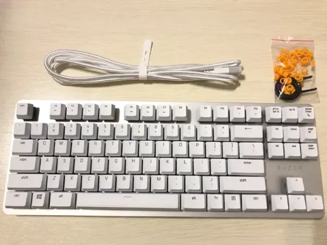 Teclado Mecânico Gamer Razer BlackWidow Lite Tenkeyless, LED Branco, Razer Switch Orange