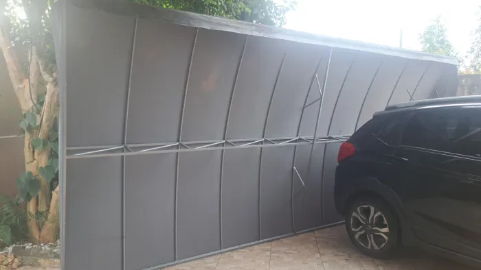 Toldo em Vinil Grosso (PVC) semi novo 5mx2.30