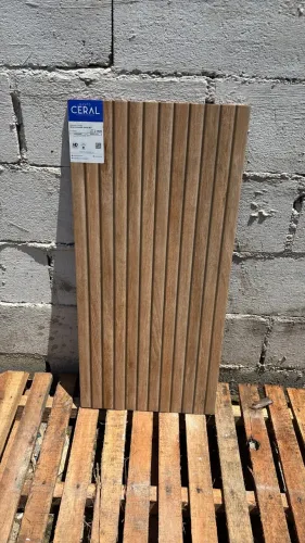 Friso Caramel 38x82