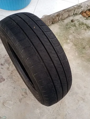 Pneu 175/65R14 excelente para Step
