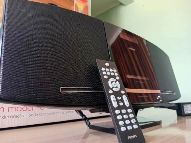 System philips mcm233 super conservado, toas funções ok/ na caixa, controle e manual.