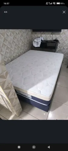 Vendo cama box de casal nova com molas ensacadas colchão e a base