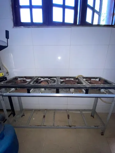 Vendo Fogão Industrial 4 bocas