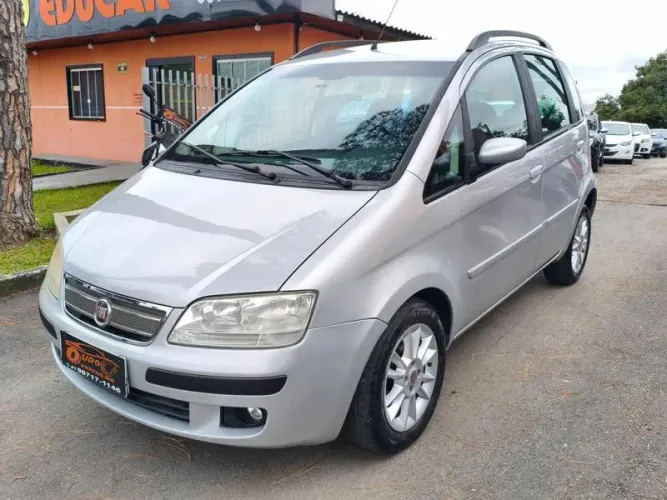 Fiat Idea ELX 1.4 MPI Fire Flex 8V 5P 2010