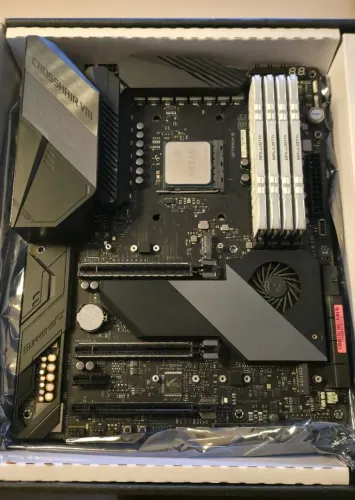Combo Crosshair VIII Hero + 5800x3D + 32GB 3600mhz