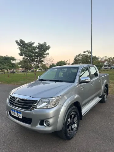 Toyota Hilux CD SRV 4X4 2.7 Flex 16V Aut. 2015
