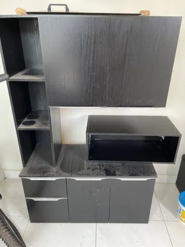 Armário de cozinha suspenso preto
