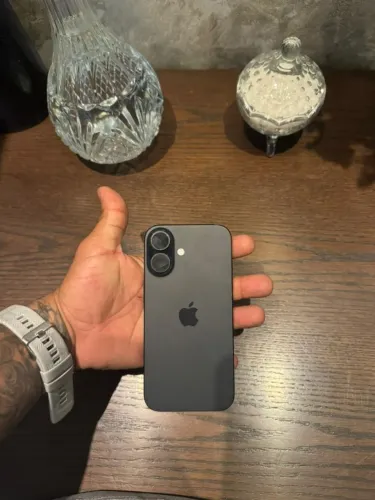iPhone 16  128 GB Bateria 90% ? Todo Original 