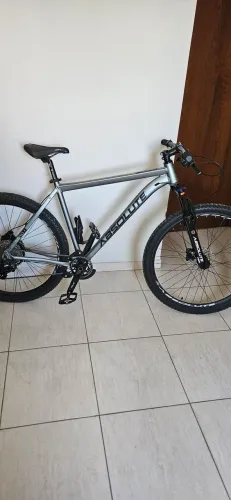 Bike absolute Nero 5 aro 29 quadro 21 grafite