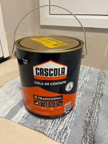 Cola de contato - Cascola