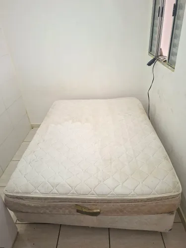 Cama Box Casal Usada (Estrutura Íntegra)