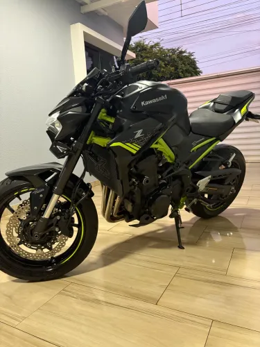 Kawasaki Z900 2021