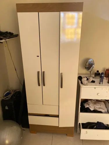 Guarda roupa solteiro