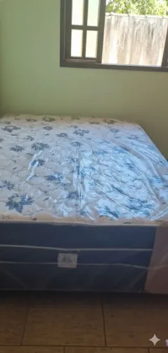 Cama Casal colchão Ortopédico 1,38x1,88 - Alto 43cm - Super Conservado plástico