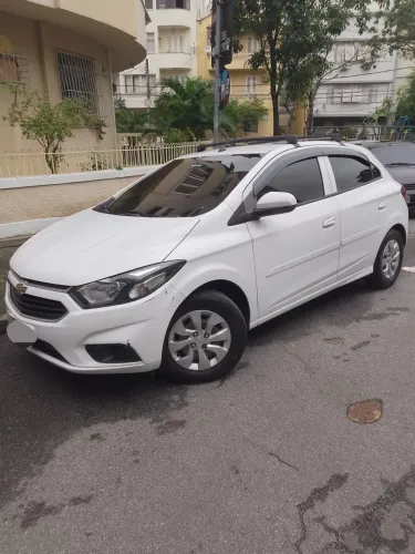 Chevrolet Onix Hatch LT 1.0 8V Flex Mec. 4P 2018