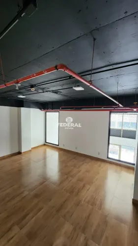 Loja com mezanino Setor Bueno - FOCUS BUSINESS - aproximadamente 104,88 metros com mezanin