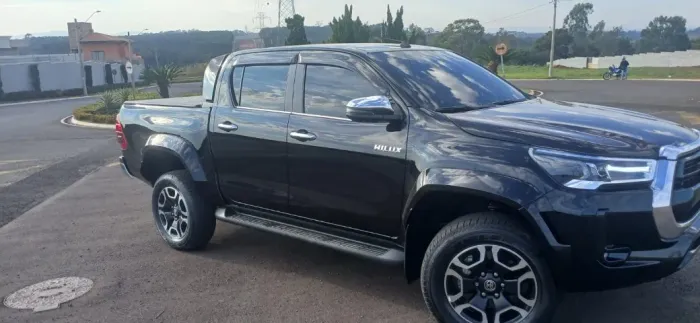 Toyota Hilux CD SRX Plus 4X4 2.8 TDI Die. Aut. 2026