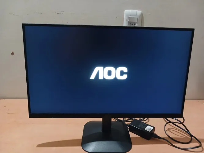 Monitor AOC 22? 120Hz