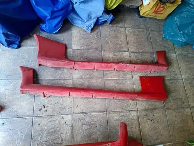 Suzuki Swift GTI Kit Saias e Spoiler 
