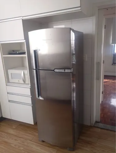 Geladeira Brastemp Clean Frost Free Inox - 352L