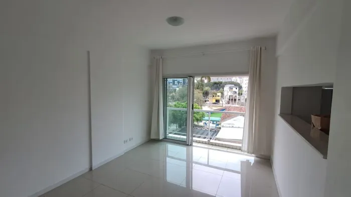 Alugo apto 1 quarto 54m2 Bairro: Centro Cívico pronto para morar