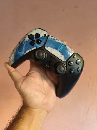 Controle Ps5 Midnight Black skin GOW