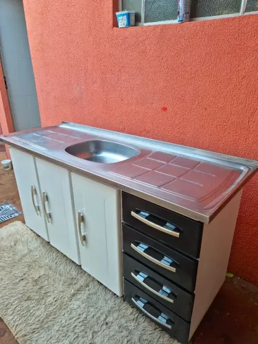 Balcao aço grande 1,50 mts com pia inox 800 reais conservado