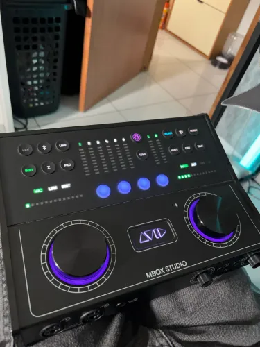 Interface Avid MBOX