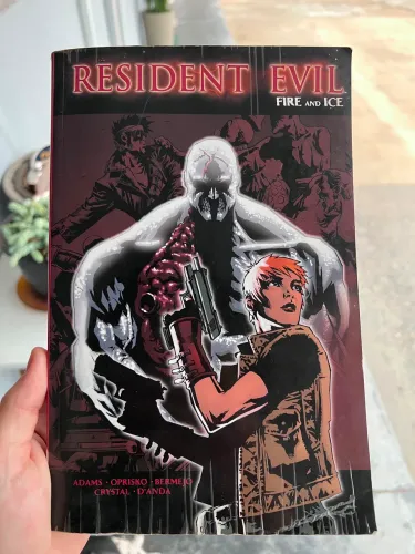 Graphic Novel (HQ) Resident Evil Fire and Ice