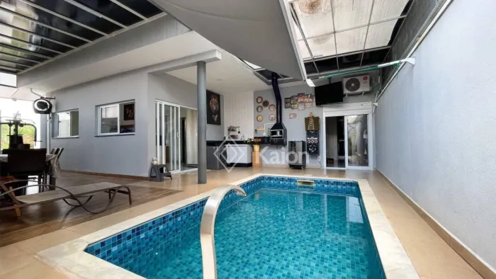 Casa à venda no Condomínio Jardim Guarujá em Salto/SP