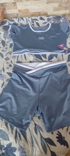 Roupa de academia tamanho único 