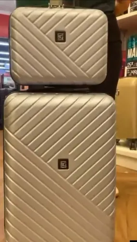 Kit mala e frasqueira 