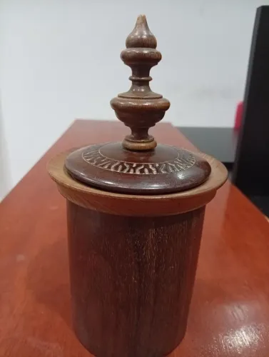Porta tudo antigo em imbuia,21,0x0.9 cm
