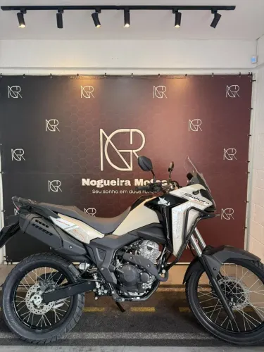 NOGUEIRA MOTOS HONDA XRE 300 SAHARA ADVENTURE BEGE 2026
