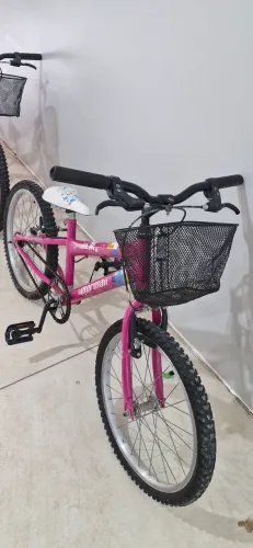 Bicicleta Infantil Mormaii Aro 20 Rosa com Cestinha