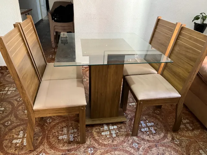 Entrego *Mesa C/4 cadeiras