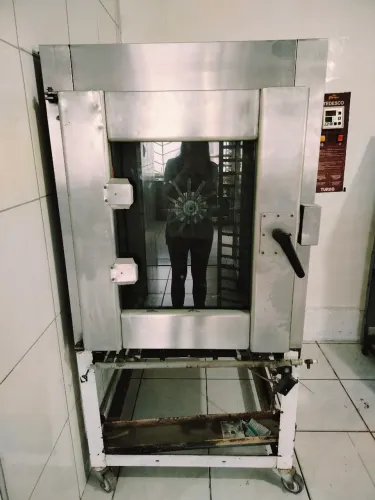 Forno Tedesco 8 esteiras