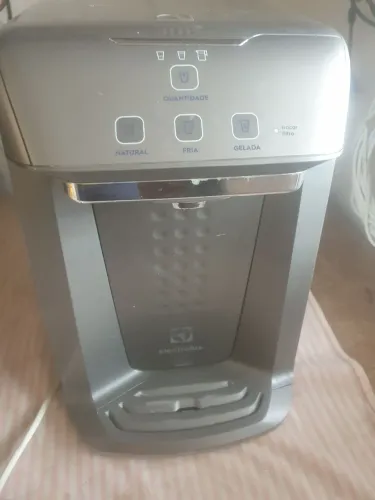 Purificador de agua electrolux não gela