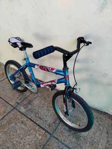Bicicleta aro 16 menino