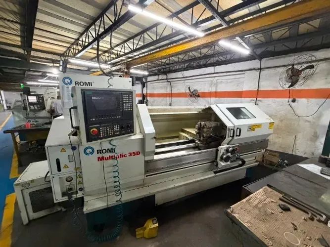 Máquina CNC 