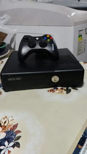 XBOX 360,COM 12 JOGOS..