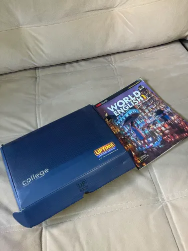 Livros didáticos uptime inglês