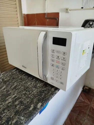 Microondas Philco 20 litros branco estado de novo