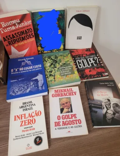 Lote 12 livros sobre ciências políticas 