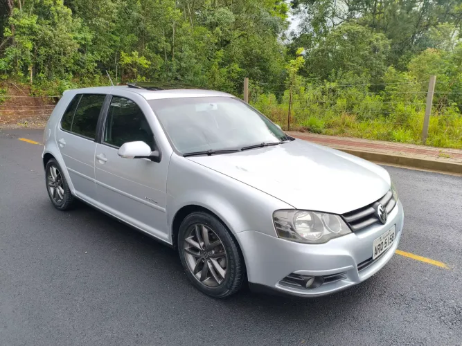 Volkswagen Golf Sportline 1.6 MI Total Flex 8V 4P 2010