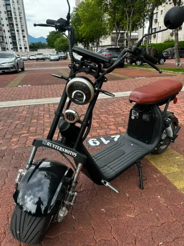 Scooter Elétrica X11 2000W 60V 20Ah Lítio | Até 50km/h | 2 Lugares