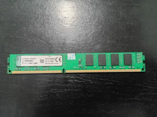 Memória RAM Kingston 4GB DDR3 1333MHz