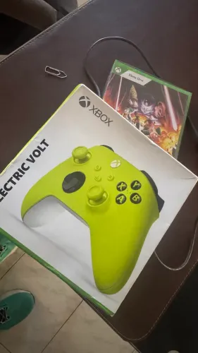 Controle Xbox series/pc eletric volt 
